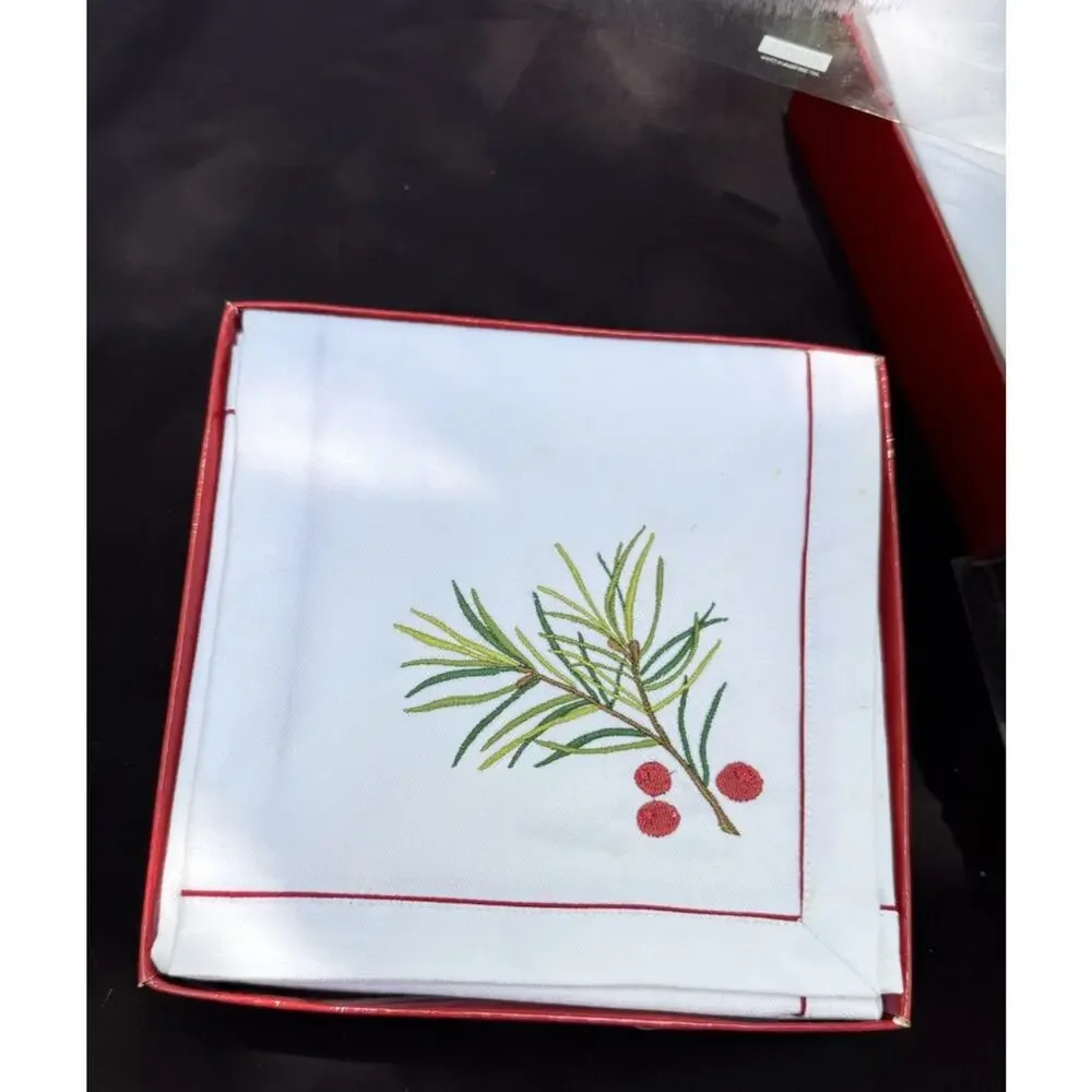 Crate & Barrel Christmas Holiday Yuletide Dinner Napkins Set Of 12 -46D